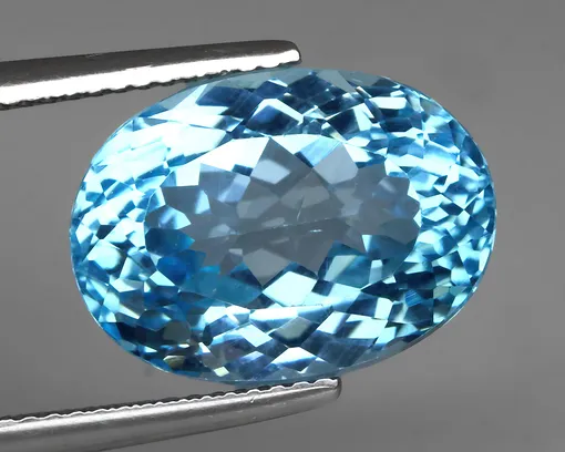 Голубой топаз помогает людям преодолеть страх перед публичным выступлением Голубой топаз помогает людям преодолеть страх перед публичным выступлением