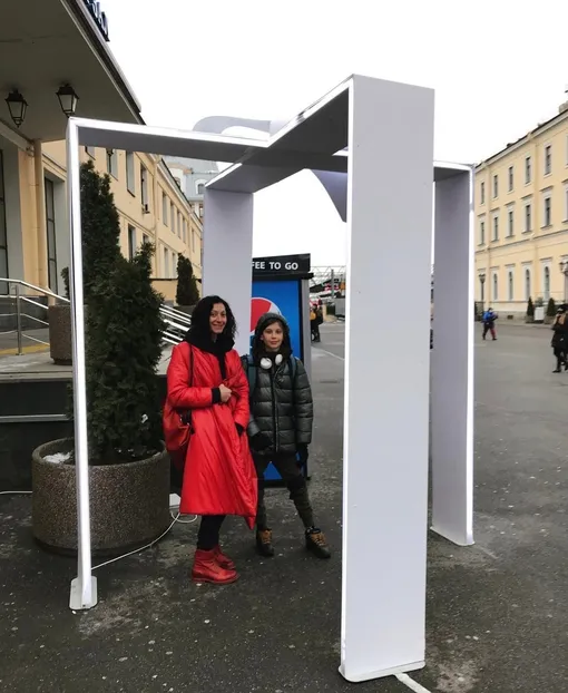 Анжела Гома с сыном Макаром