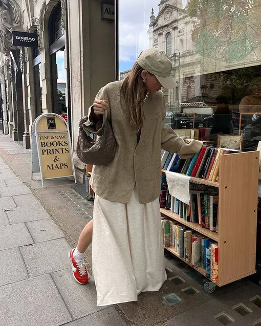 Ангельская нумерология — еще один знак высших сил, который нам посылают. Важно лишь научиться замечать вокруг себя повторяющиеся числа и распознать свое число ангела Как распознать знаки вселенной