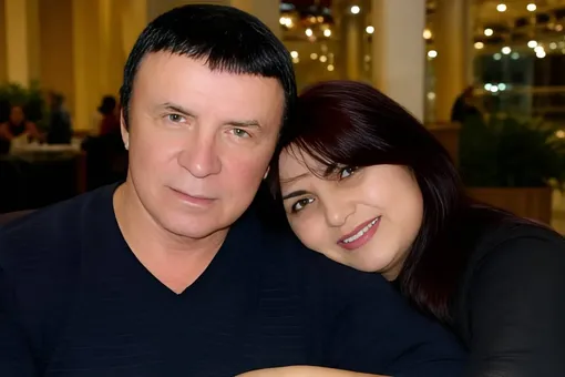 Анатолий Кашпировский с третьей супругой Гулизар Чалбашовой Анатолий Кашпировский с третьей супругой Гулизар Чалбашовой