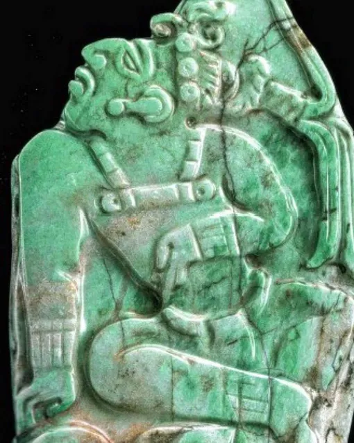 Коренные народы Центральной Америки часто создавали произведения искусства из нефрита Нефрит фигурка