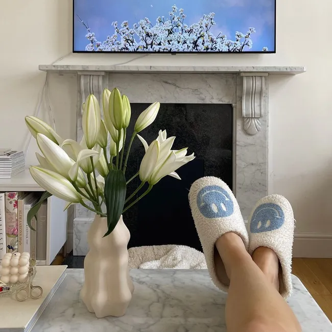 Эксперт по Васту рассказала, какие предметы ни в коем случае нельзя хранить дома