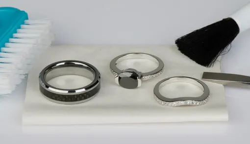 Чтобы украшения эффективно работали, их нужно держать в чистоте чистка украшений