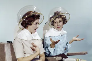 Бьюти-гороскоп на март-2023: когда стричься, чтобы выросли доходы, а когда отказаться даже от укладки, чтобы не навредить здоровью