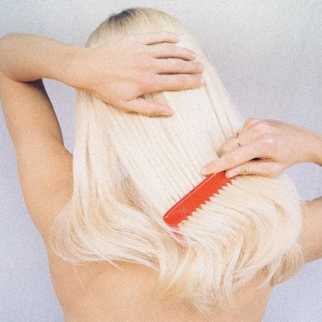 Успеть навести красоту до боя курантов: бьюти-гороскоп на декабрь