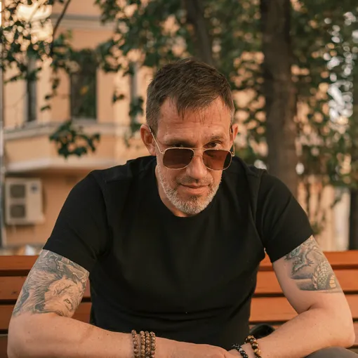 Максим Левин