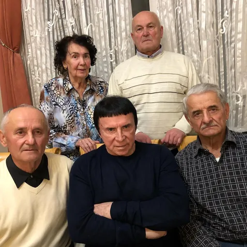 Анатолий Кашпировский с сестрой Вандой, братьями Виктором, Анатолием, Геннадием Анатолий Кашпировский когда умер, биография, личная жизнь и дети фото