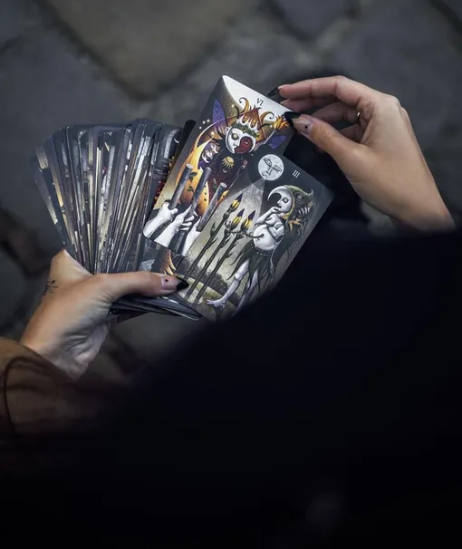 что нельзя делать с таро?