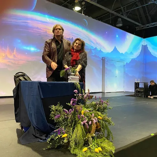 Константин Дараган с шеф-редактором астрологического издательства «Мир Урании» Ириной Антонян Константин Дараган с шеф-редактором астрологического издательства «Мир Урании» Ириной Антонян