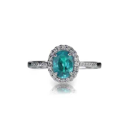 Аквамарин часто используется в ювелирных украшениях Аквамарин часто используется в ювелирных украшениях