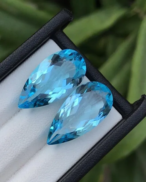 Голубой топаз подходит Стрельцам Голубой топаз подходит Стрельцам