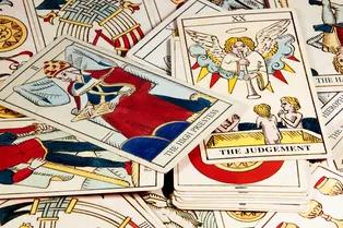 Карта «Справедливость»: как трактовать 11 старший аркан Таро