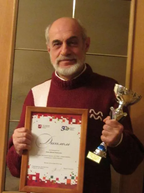 Михаил Левин