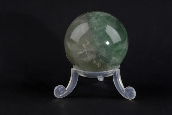 Флюорит: магические и целебные свойства камня Флюорит: магические и целебные свойства камня