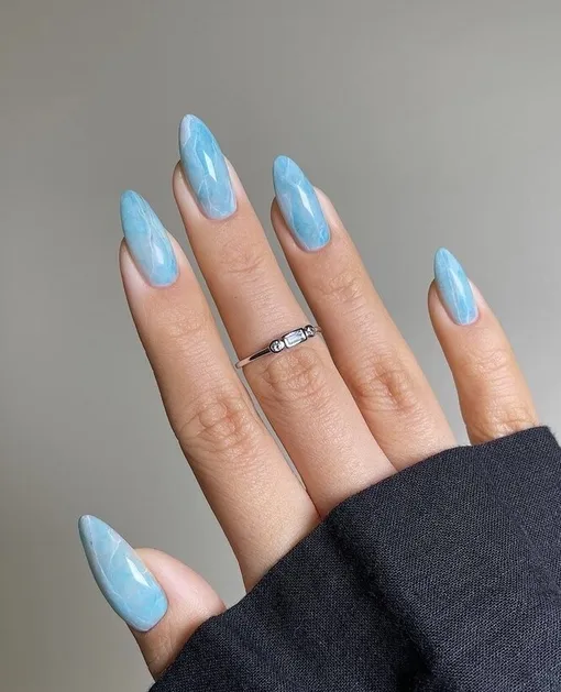 Голубой маникюр Голубой маникюр