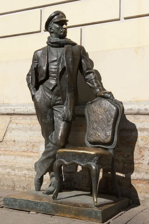 Памятник Остапу Бендеру Памятник Остапу Бендеру