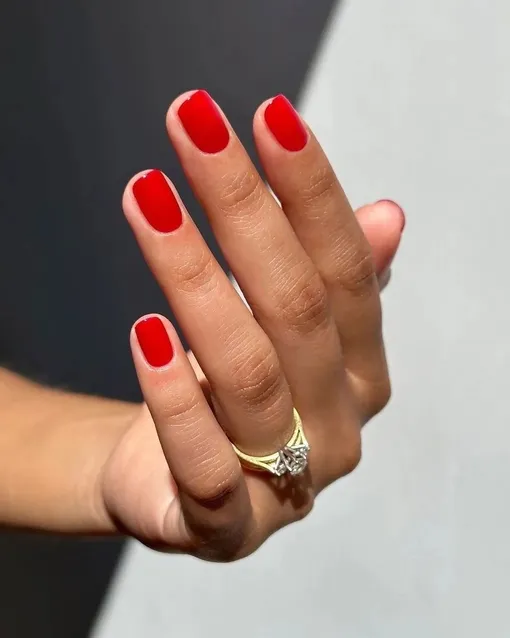 Красный маникюр Красный маникюр