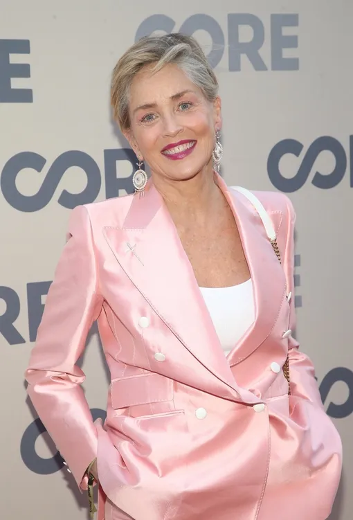 Шэрон Стоун — знаменитость, которая родилась под знаком зодиака Рыбы Шэрон Стоун