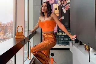 Как цвет одежды влияет на состояние женщины: оранжевый снимает внутренние блоки, но предельно аккуратной нужно быть с фиолетовым