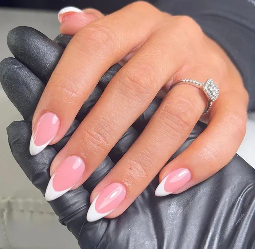 Белый френч острой формы Белый френч острой формы