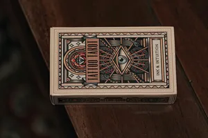 Гадание и фазы Луны: в какое время эффективнее всего делать расклады Таро