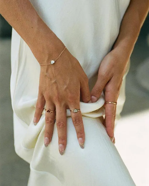 Если ваши руки во сне связаны, это свидетельствует о возможных проблемах, из которых вам придется выпутываться к чему снятся руки