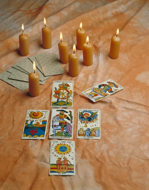 Прислушайтесь к совету карты Таро Двойка Жезлов Прислушайтесь к совету карты Таро Двойка Жезлов