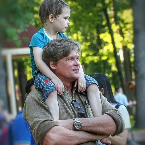 Константин Дараган с сыном Тимофеем в мае 2018 года Константин Дараган с сыном Тимофеем в мае 2018 года